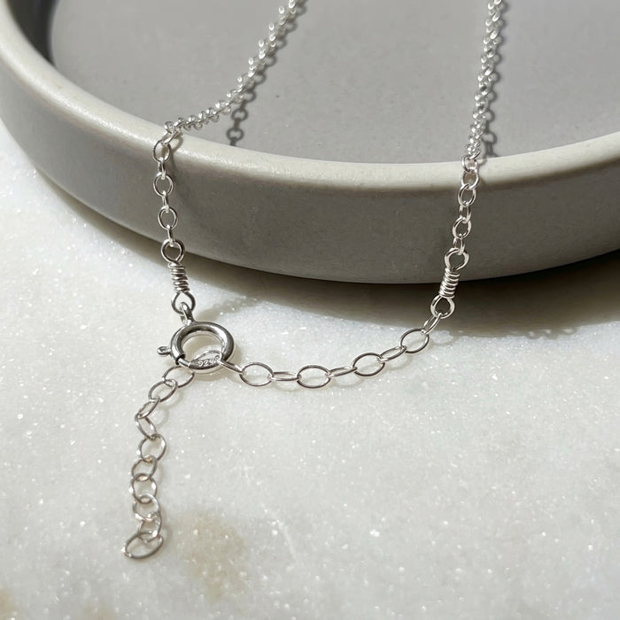 Vintage white sapphire and pearl  pendant necklace sterling silver clasp detail view