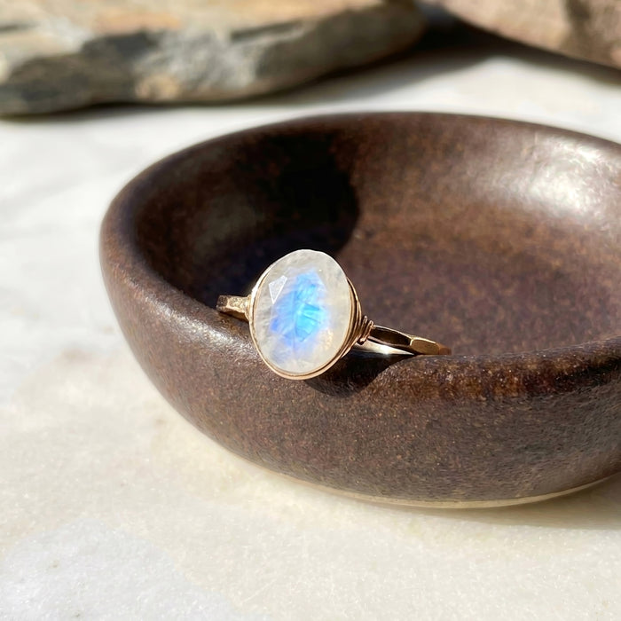 Blue flash moonstone floating oval wire wrapped ring gold filled detail view