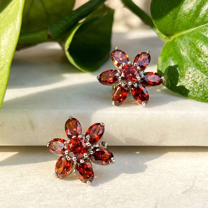 Vintage natural garnet flower stud earrings sterling silver
